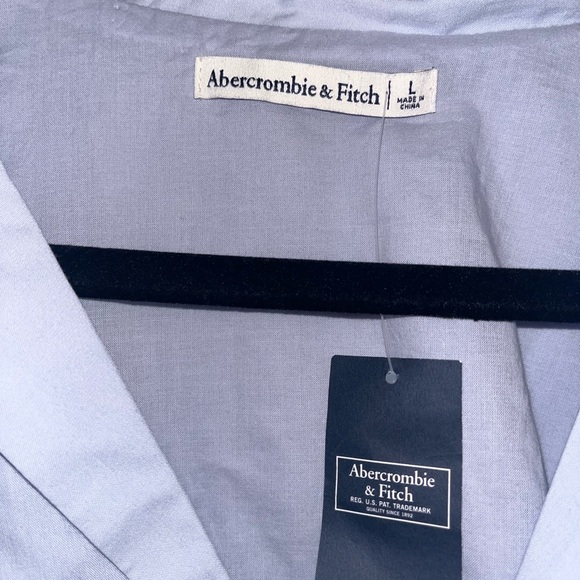 Abercrombie & Fitch Long-Sleeve Poplin Wrap Top - Picture 9 of 9